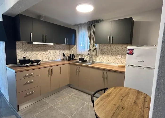 Eliza's House Sozopoli